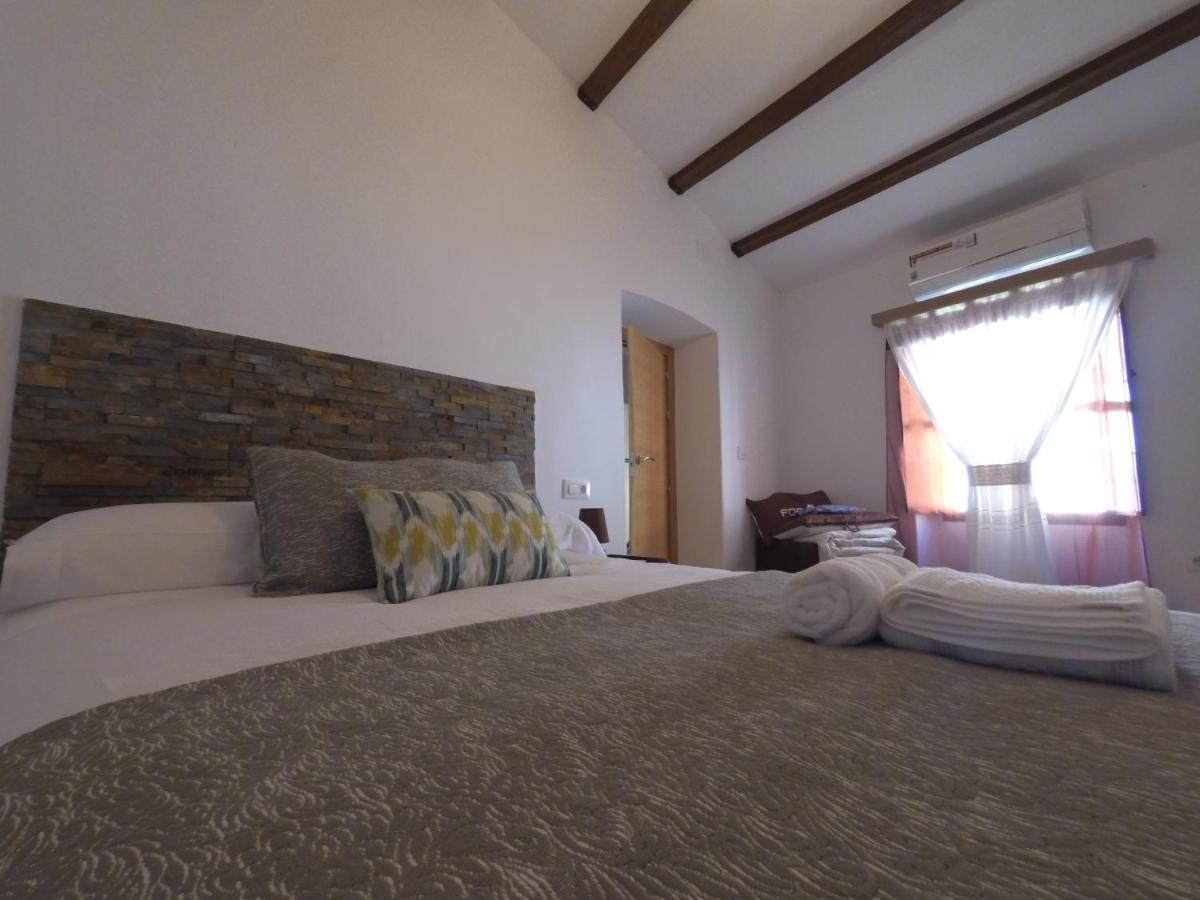 Apartamentos Fuente Nueva II กาเซเรส ภายนอก รูปภาพ