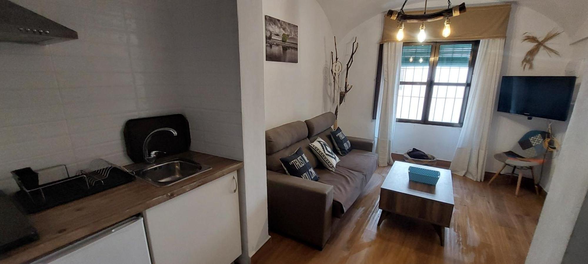 Apartamentos Fuente Nueva II กาเซเรส ภายนอก รูปภาพ